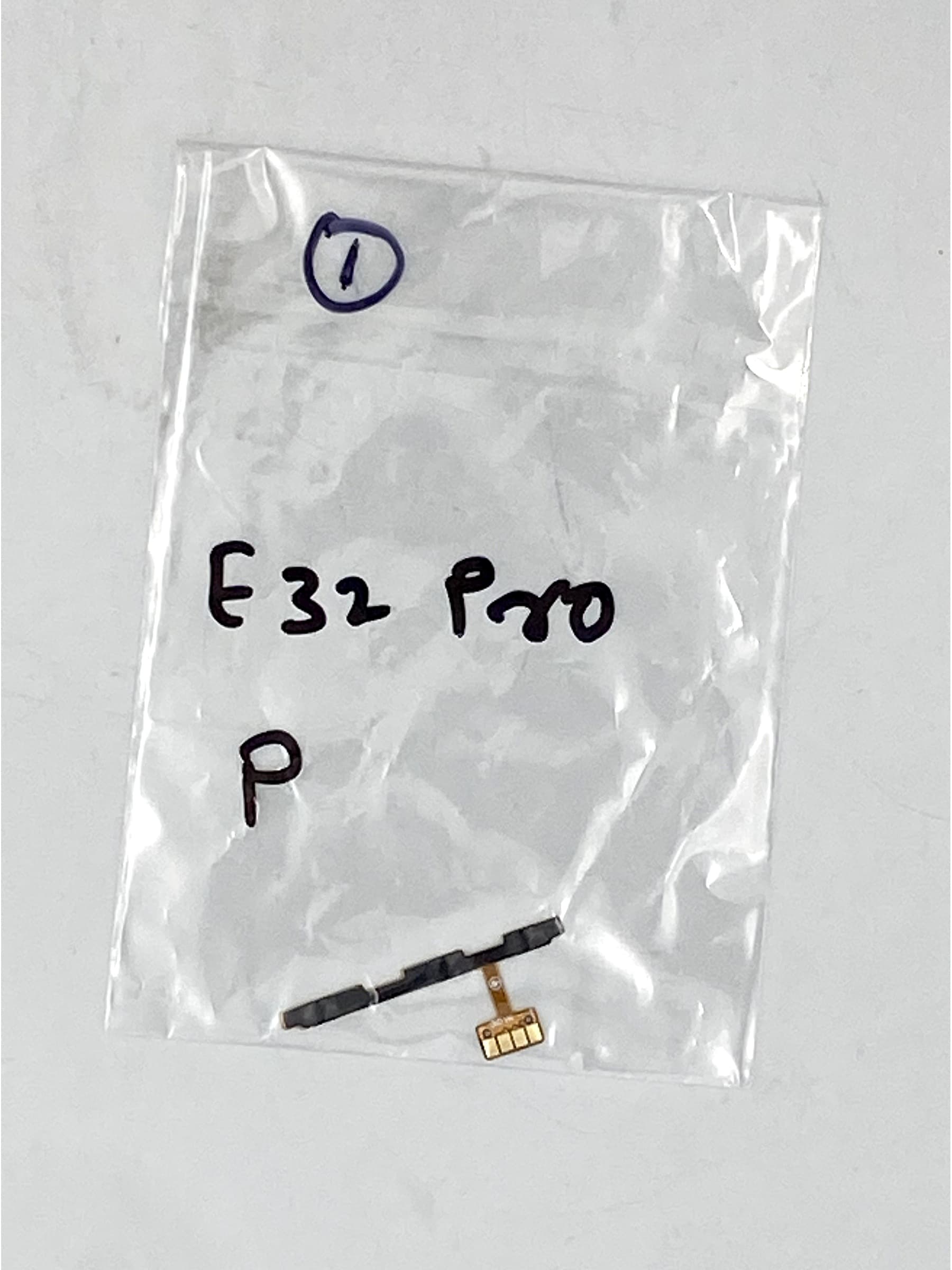 Hisense E32 Pro Power flex cable view 1