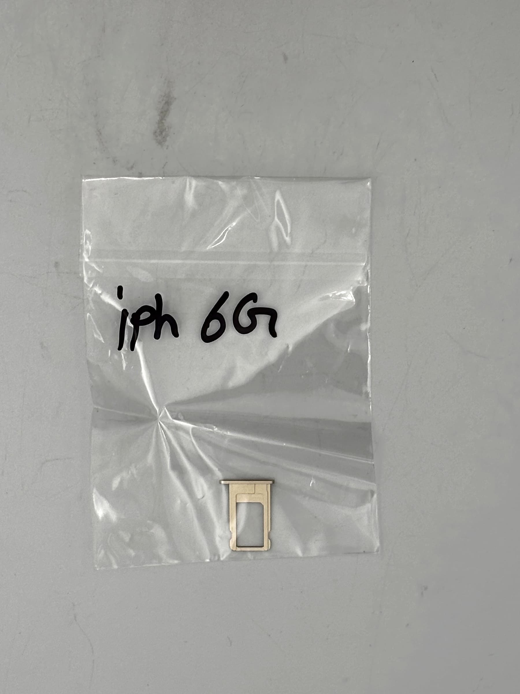 Apple iPhone 6 SIM tray view 1